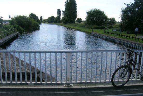 KeadbyCanal1.jpg